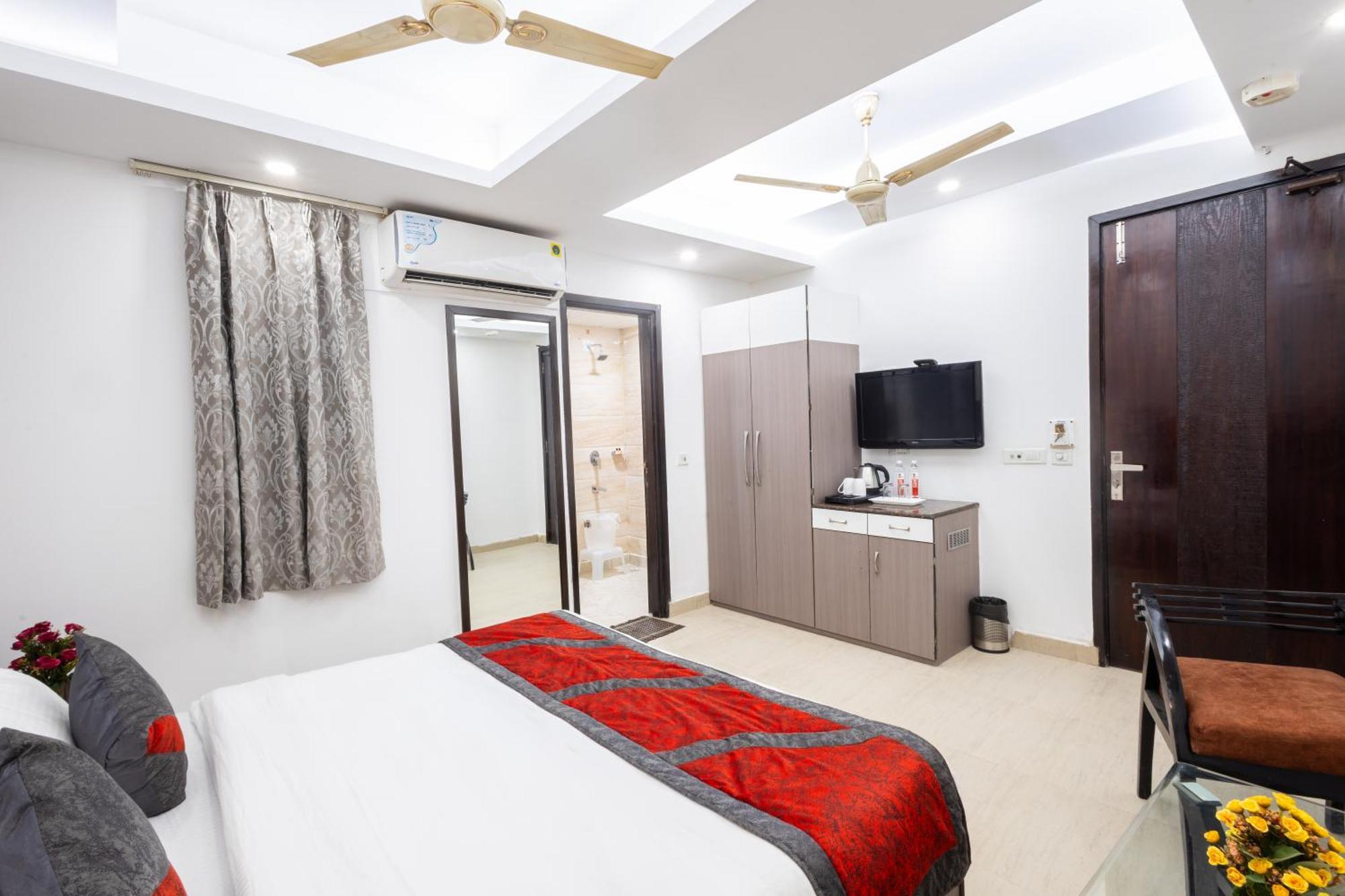 Hotel The Gold Inn - Karol Bagh Delhi Екстер'єр фото