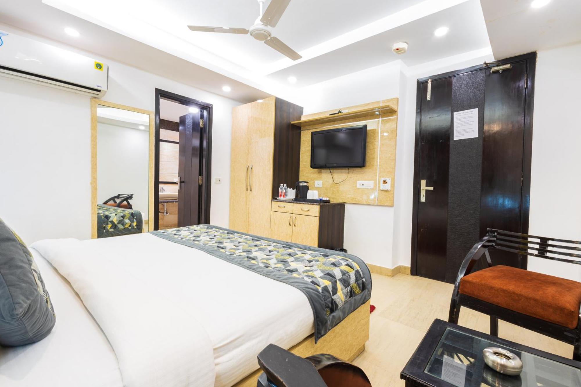 Hotel The Gold Inn - Karol Bagh Delhi Екстер'єр фото