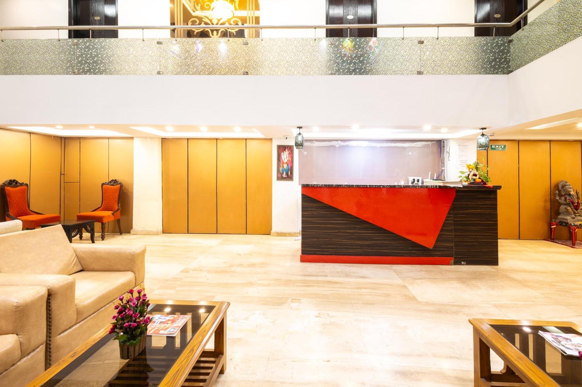 Hotel The Gold Inn - Karol Bagh Delhi Екстер'єр фото