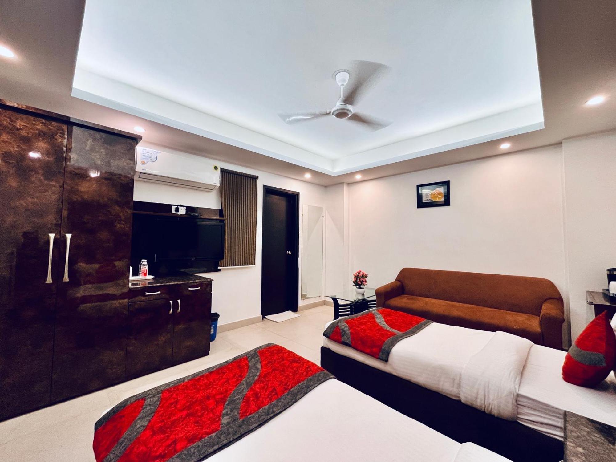 Hotel The Gold Inn - Karol Bagh Delhi Екстер'єр фото