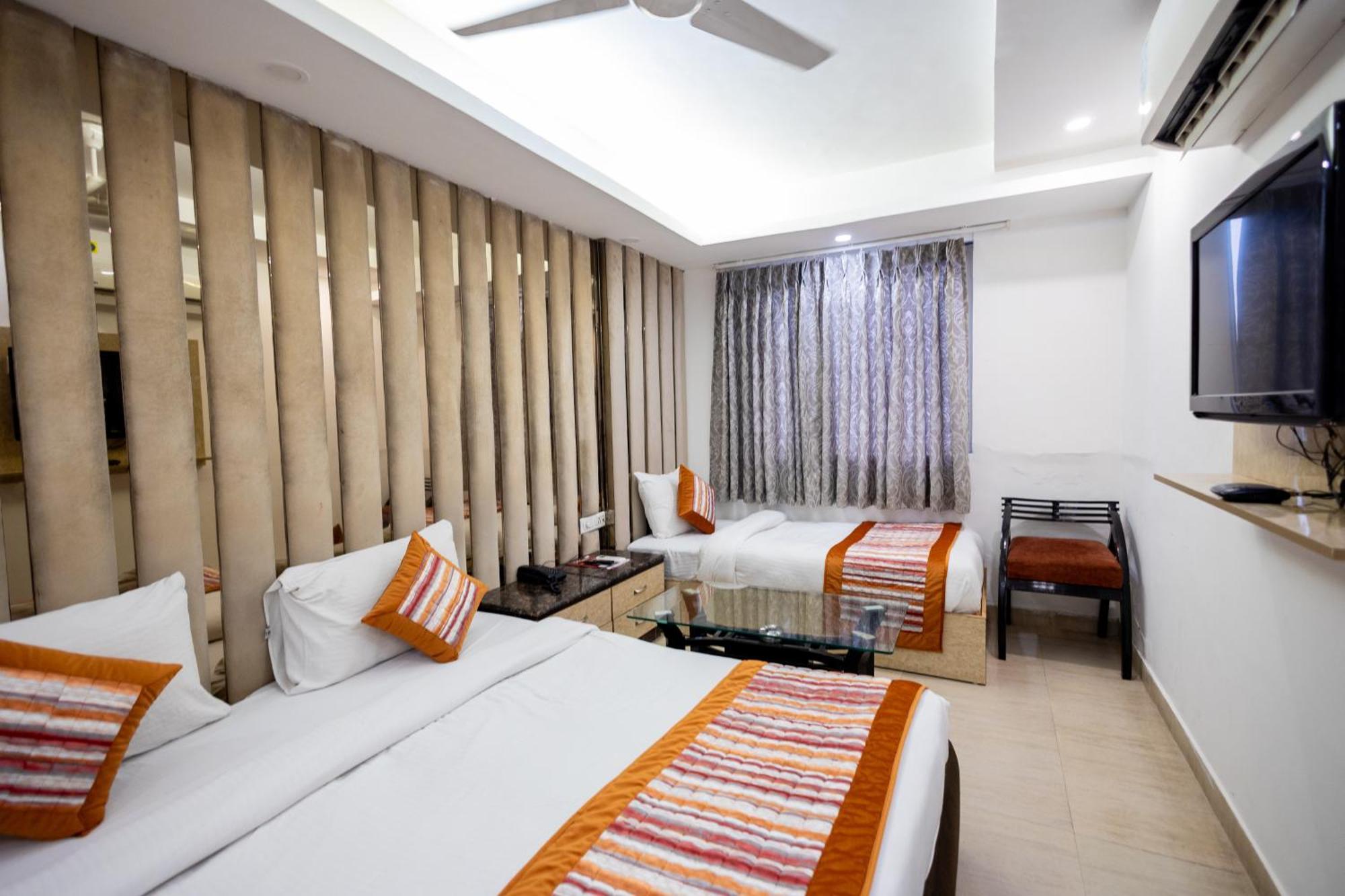 Hotel The Gold Inn - Karol Bagh Delhi Екстер'єр фото