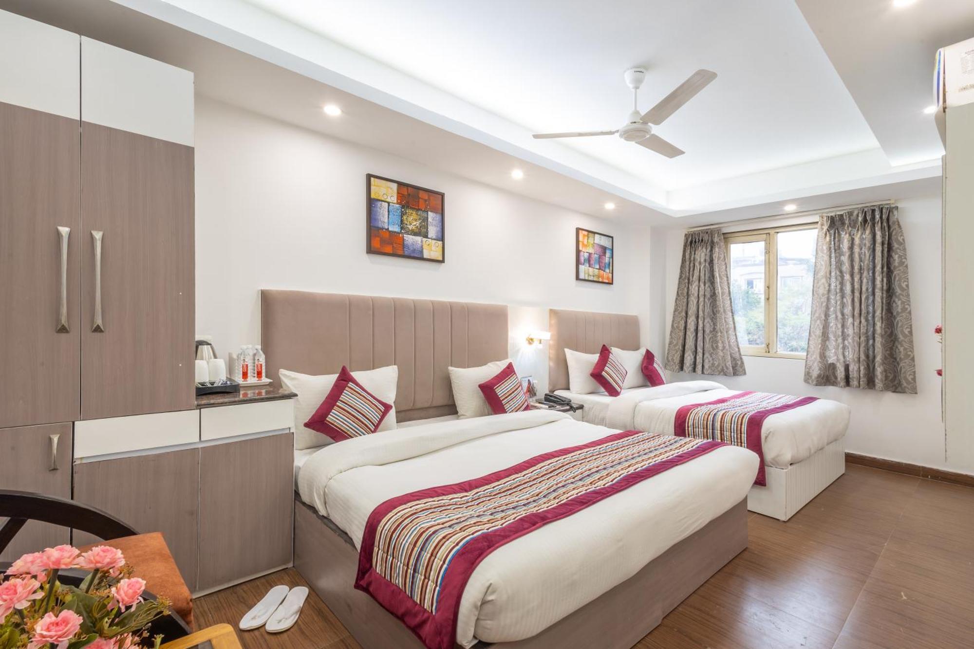Hotel The Gold Inn - Karol Bagh Delhi Екстер'єр фото